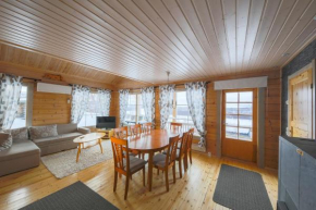 Arctic Aurora Borealis cottages, Nuorgam 